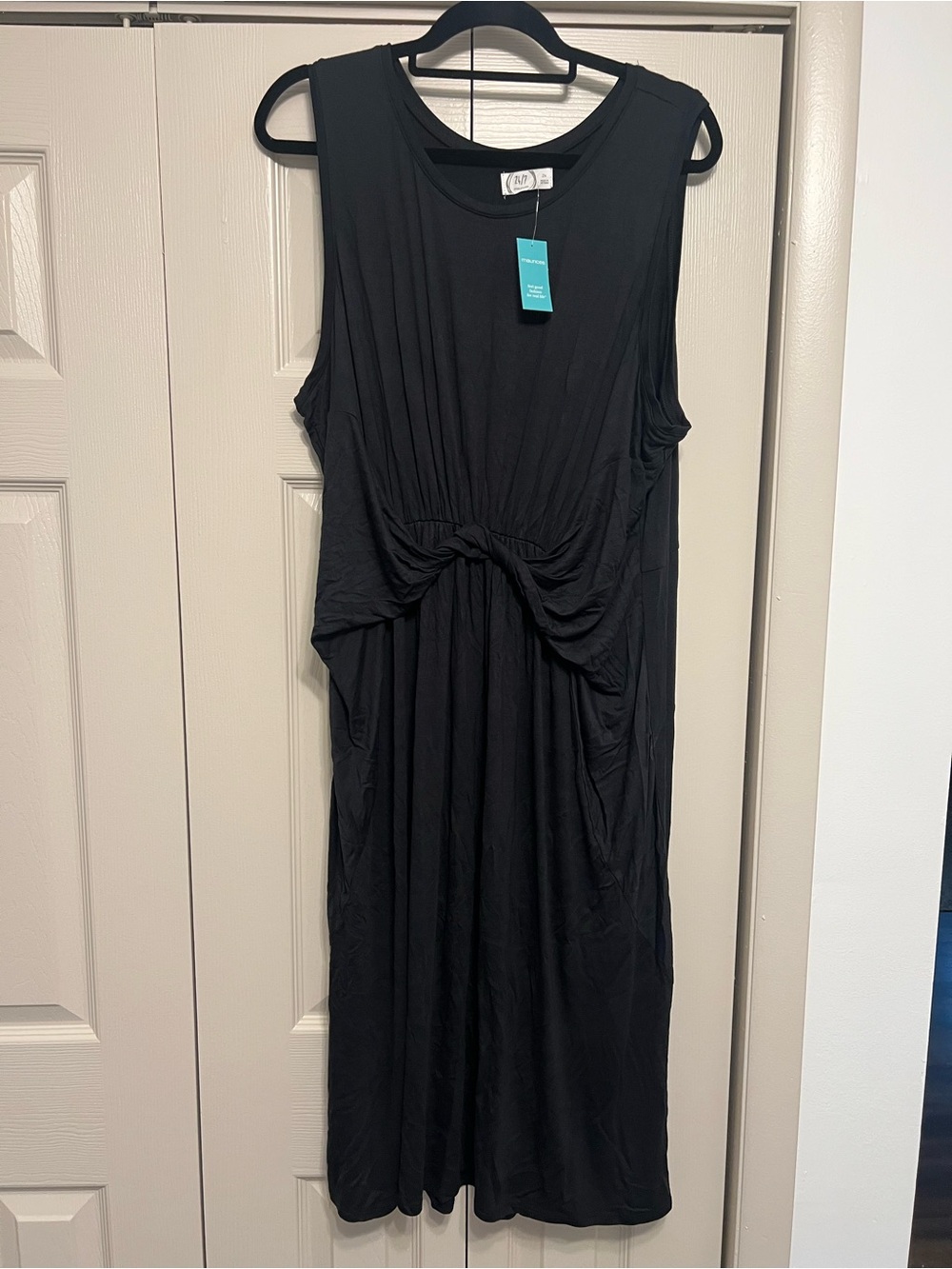 *NWT* Maurice’s Sleeveless Black Knot-Front Midi Dress